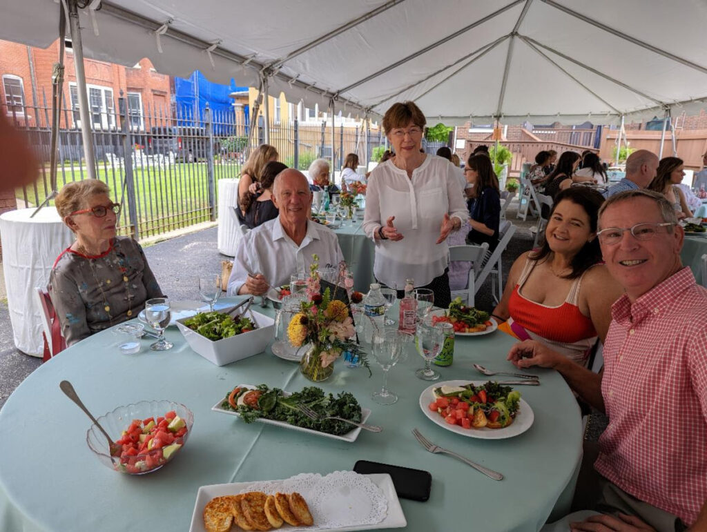 IH Garden party